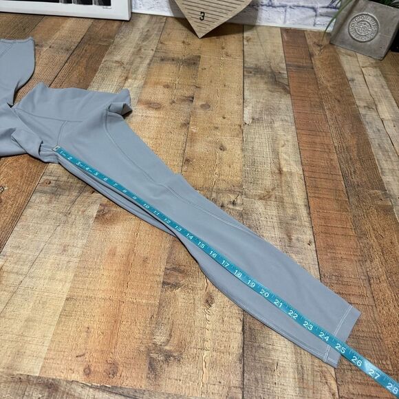 Lululemon Align High Rise Pant with Pockets 25"
Rhino Grey size 2 - Picture 10 of 11